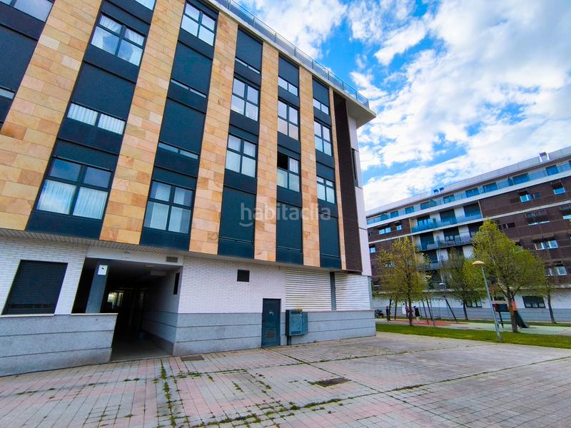 Foto 486e80ab-6178-464e-8269-1a951c72b31f. Posto auto in calle jardines 72 in Santiago - San Telmo Palencia Foto 486e80ab-6178-464e-8269-1a951c72b31f. Posto auto in calle jardines 72 in Santiago - San Telmo Palencia