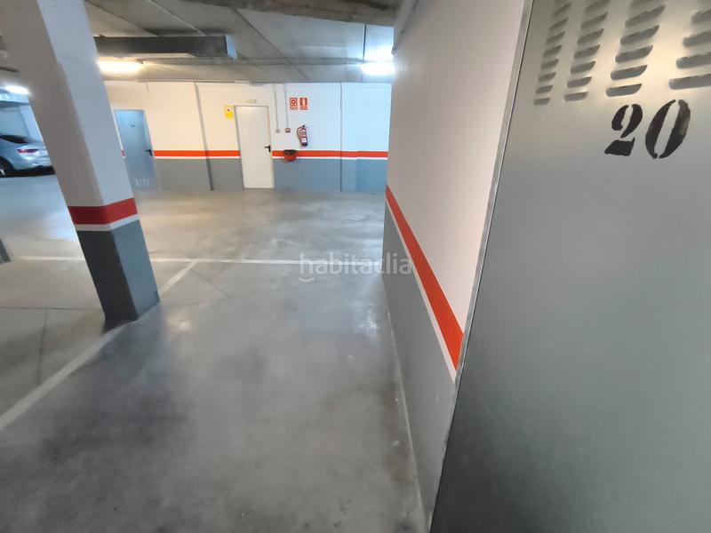 Foto 6fb0f0e9-34f4-433e-8d7b-2d2f56031c6c. Posto auto in calle jardines 72 in Santiago - San Telmo Palencia Foto 6fb0f0e9-34f4-433e-8d7b-2d2f56031c6c. Posto auto in calle jardines 72 in Santiago - San Telmo Palencia