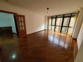 Lloguer Pis  Calle árbol del paraíso. ¡piso de primeras calidades céntrico! Lloguer Pis  Calle árbol del paraíso. ¡piso de primeras calidades céntrico!