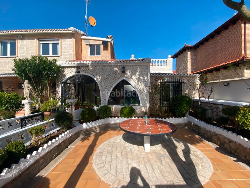 Foto 10d8b877-7bfe-4a3a-a4e0-921c2c3027c8. Casa adossada amb xemeneia calefacció aparcament piscina a Burgos Foto 10d8b877-7bfe-4a3a-a4e0-921c2c3027c8. Casa adossada amb xemeneia calefacció aparcament piscina a Burgos