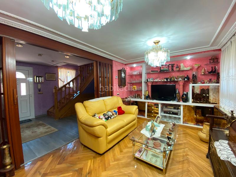 Foto 35fac27b-1e50-493c-99ba-8dfde6a2a2aa. Casa adossada amb xemeneia calefacció aparcament piscina a Burgos Foto 35fac27b-1e50-493c-99ba-8dfde6a2a2aa. Casa adossada amb xemeneia calefacció aparcament piscina a Burgos