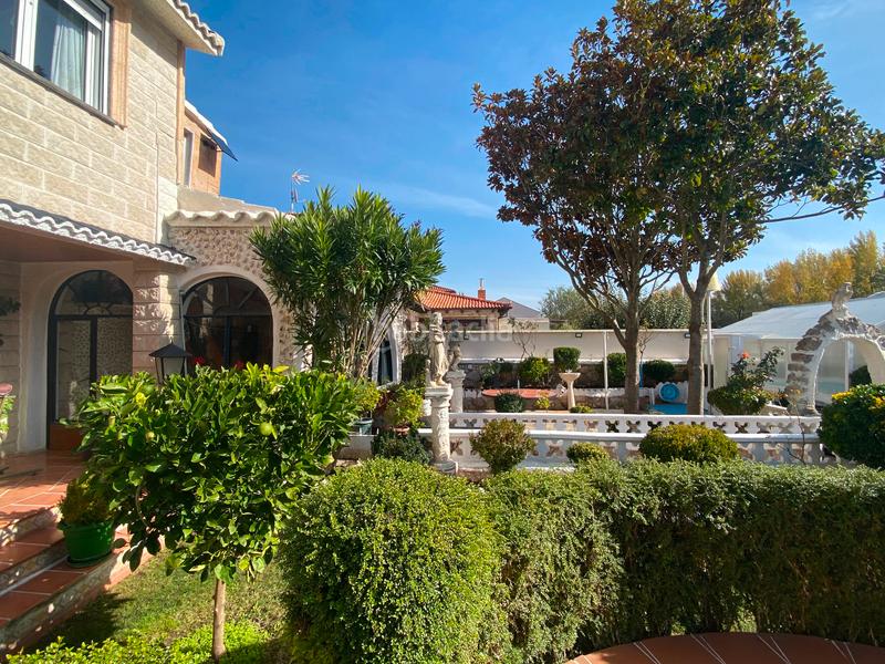 Foto 718581f5-2be8-4855-9795-a336c6b3c04b. Casa adossada amb xemeneia calefacció aparcament piscina a Burgos Foto 718581f5-2be8-4855-9795-a336c6b3c04b. Casa adossada amb xemeneia calefacció aparcament piscina a Burgos