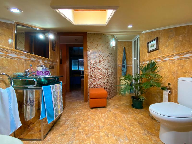 Foto 835dc348-1603-4b40-a194-12618901340b. Casa adossada amb xemeneia calefacció aparcament piscina a Burgos Foto 835dc348-1603-4b40-a194-12618901340b. Casa adossada amb xemeneia calefacció aparcament piscina a Burgos