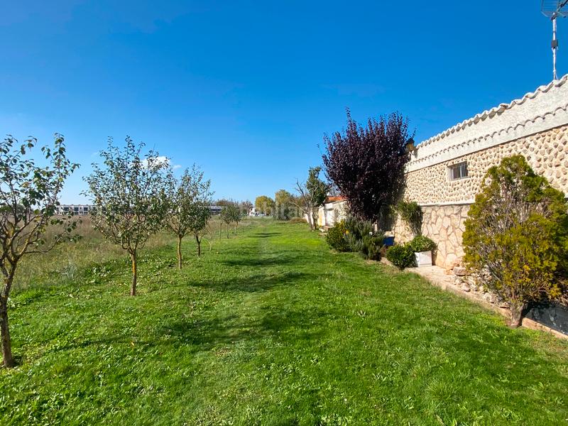 Foto 83fc98c1-bb69-40b9-bfbb-f0a5b8ca16ae. Casa adossada amb xemeneia calefacció aparcament piscina a Burgos Foto 83fc98c1-bb69-40b9-bfbb-f0a5b8ca16ae. Casa adossada amb xemeneia calefacció aparcament piscina a Burgos