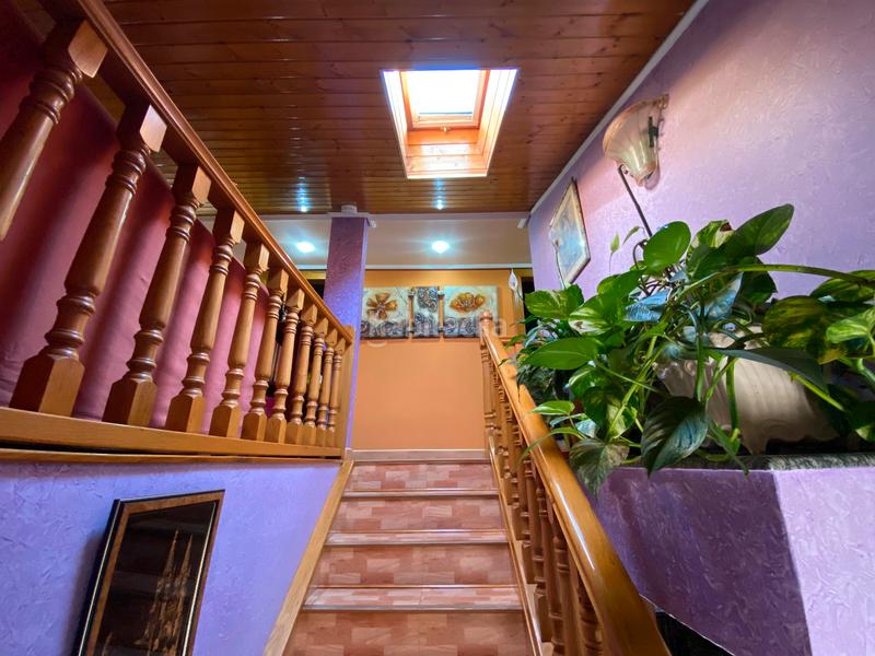 Foto c40a2f5f-2fa9-4d66-b725-d51e5bc90c05. Casa adossada amb xemeneia calefacció aparcament piscina a Burgos Foto c40a2f5f-2fa9-4d66-b725-d51e5bc90c05. Casa adossada amb xemeneia calefacció aparcament piscina a Burgos