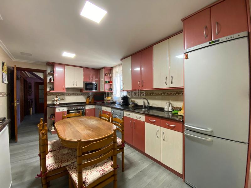 Foto d399370f-41fa-4e2a-84be-f11001802f83. Casa adossada amb xemeneia calefacció aparcament piscina a Burgos Foto d399370f-41fa-4e2a-84be-f11001802f83. Casa adossada amb xemeneia calefacció aparcament piscina a Burgos