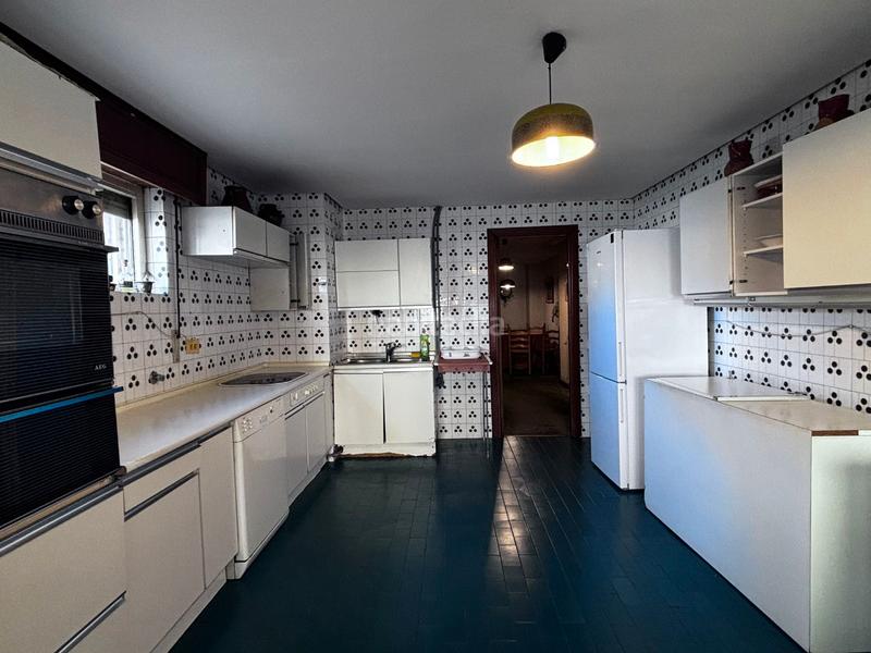 Foto 2740d477-363b-4255-bd26-42000655367c. Pis a avenida de la paz 9 a Reyes Católicos Burgos Foto 2740d477-363b-4255-bd26-42000655367c. Pis a avenida de la paz 9 a Reyes Católicos Burgos