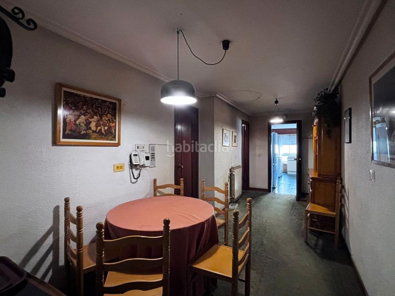 Foto 5ea096db-1429-4cf0-9428-5b59f06a8869. Pis a avenida de la paz 9 a Reyes Católicos Burgos Foto 5ea096db-1429-4cf0-9428-5b59f06a8869. Pis a avenida de la paz 9 a Reyes Católicos Burgos