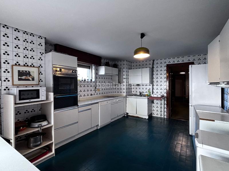 Foto 92309abd-1174-49fd-9b32-9c93a94c99b8. Pis a avenida de la paz 9 a Reyes Católicos Burgos Foto 92309abd-1174-49fd-9b32-9c93a94c99b8. Pis a avenida de la paz 9 a Reyes Católicos Burgos