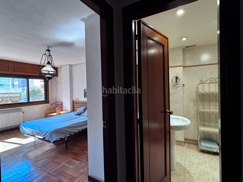 Foto f5e4fe84-2428-4022-9197-120ff96b22db. Pis a avenida de la paz 9 a Reyes Católicos Burgos Foto f5e4fe84-2428-4022-9197-120ff96b22db. Pis a avenida de la paz 9 a Reyes Católicos Burgos