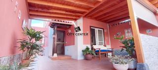 Casa a schiera in Las Rosas Casa a schiera in Las Rosas