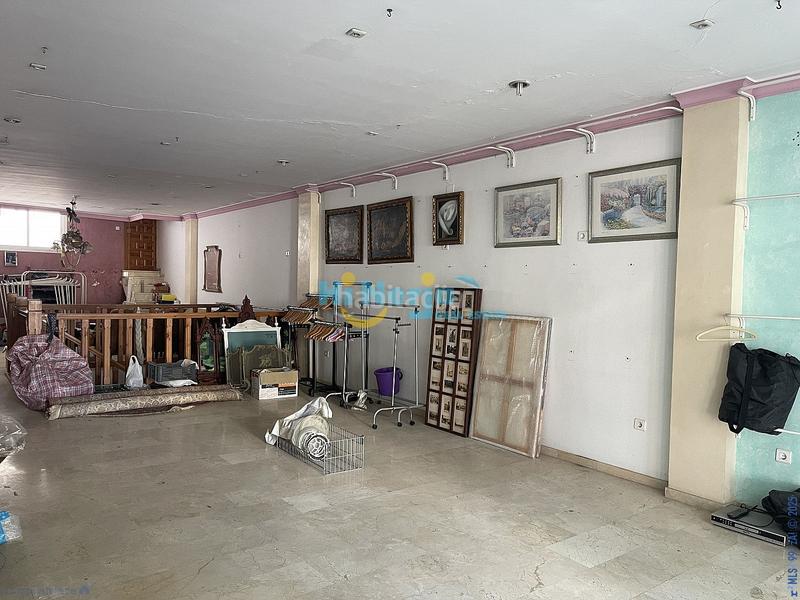 Foto 1bc76c51-920e-4e47-820d-e41810faddfd. Local comercial amplio local . en Centro Nerja Foto 1bc76c51-920e-4e47-820d-e41810faddfd. Local comercial amplio local . en Centro Nerja