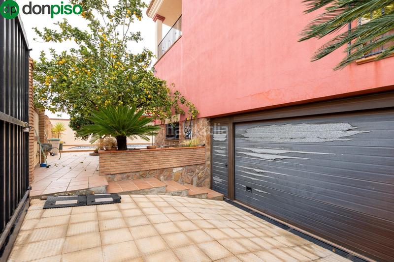 Foto 734056d0-4c67-4ede-b64a-56685a26aeda. Chalet exclusivo chalet independiente con piscina en los chopos en Gabias (Las) Foto 734056d0-4c67-4ede-b64a-56685a26aeda. Chalet exclusivo chalet independiente con piscina en los chopos en Gabias (Las)