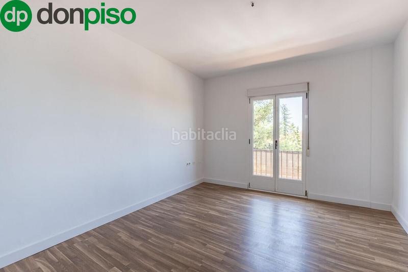 Foto 07e8f8a0-5d55-433a-8e9c-2dc446cb5dcf. Casa amb aparcament a Bola de Oro Granada Foto 07e8f8a0-5d55-433a-8e9c-2dc446cb5dcf. Casa amb aparcament a Bola de Oro Granada