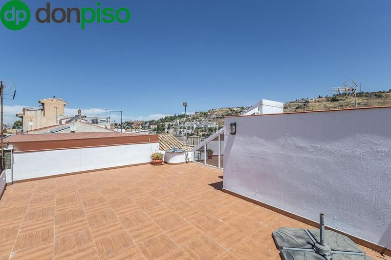 Foto 089b3883-8bf7-4adc-9fa3-573439c3db1d. Casa amb aparcament a Bola de Oro Granada Foto 089b3883-8bf7-4adc-9fa3-573439c3db1d. Casa amb aparcament a Bola de Oro Granada