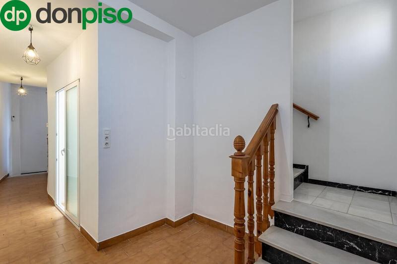 Foto b32f9f83-3352-4815-af7c-6cd1abe2033c. Casa amb aparcament a Bola de Oro Granada Foto b32f9f83-3352-4815-af7c-6cd1abe2033c. Casa amb aparcament a Bola de Oro Granada