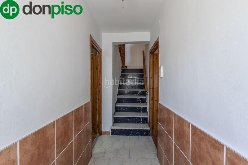 Foto d4d796c8-cd7f-4899-8b25-d3f3cc3b67f9. Casa amb aparcament a Bola de Oro Granada Foto d4d796c8-cd7f-4899-8b25-d3f3cc3b67f9. Casa amb aparcament a Bola de Oro Granada