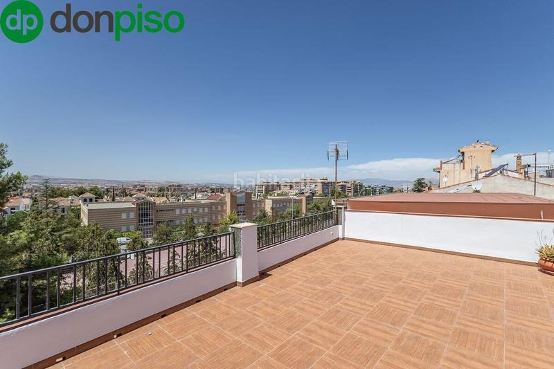 Foto e6aa307d-8f91-4965-b1c1-586c7707daee. Casa amb aparcament a Bola de Oro Granada Foto e6aa307d-8f91-4965-b1c1-586c7707daee. Casa amb aparcament a Bola de Oro Granada