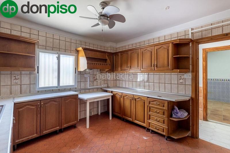 Foto f46b7dcb-93d3-443c-a5f6-fcb0dceb4979. Casa amb aparcament a Bola de Oro Granada Foto f46b7dcb-93d3-443c-a5f6-fcb0dceb4979. Casa amb aparcament a Bola de Oro Granada