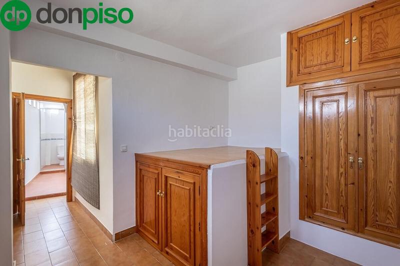 Foto f98f6c1e-7a65-4718-9faf-f8c9de32ea96. Casa amb aparcament a Bola de Oro Granada Foto f98f6c1e-7a65-4718-9faf-f8c9de32ea96. Casa amb aparcament a Bola de Oro Granada