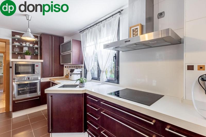 Foto 54ed391c-7c5f-419d-997c-39a2b2d5d8b4. Casa con riscaldamento parcheggio in Albolote Foto 54ed391c-7c5f-419d-997c-39a2b2d5d8b4. Casa con riscaldamento parcheggio in Albolote