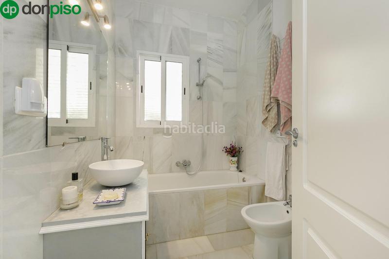 Foto 95315399-4b79-4062-8fe5-6da1f313e4fe. Chalet  con parcela y piscina en urbanización los chopos. en Gabias (Las) Foto 95315399-4b79-4062-8fe5-6da1f313e4fe. Chalet  con parcela y piscina en urbanización los chopos. en Gabias (Las)