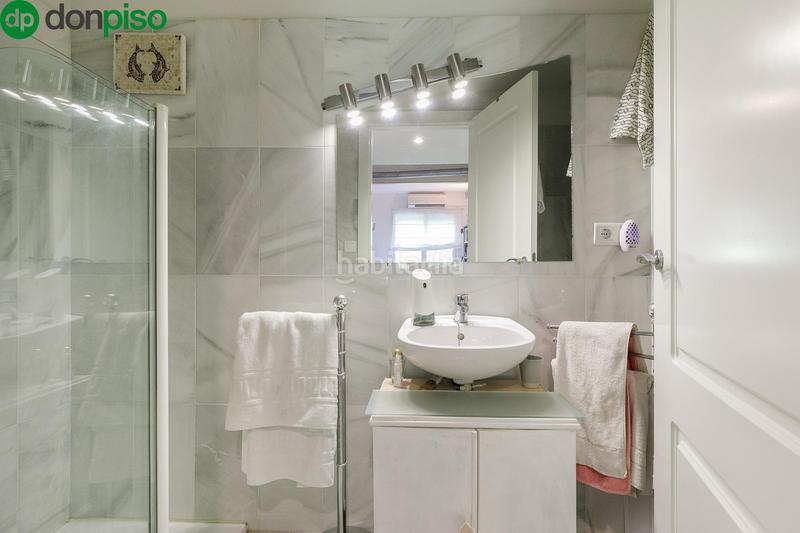 Foto f2c56ca0-cc8d-4d01-8ddd-8d1322fd0347. Chalet  con parcela y piscina en urbanización los chopos. en Gabias (Las) Foto f2c56ca0-cc8d-4d01-8ddd-8d1322fd0347. Chalet  con parcela y piscina en urbanización los chopos. en Gabias (Las)