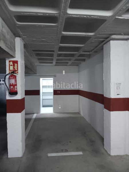 Foto b77cd457-2d59-4246-b2e7-225c4b570b39. Autoparkplatz in avenida santiago bernabéu 40 in Calas Santiago Bernabeu Santa Pola Foto b77cd457-2d59-4246-b2e7-225c4b570b39. Autoparkplatz in avenida santiago bernabéu 40 in Calas Santiago Bernabeu Santa Pola