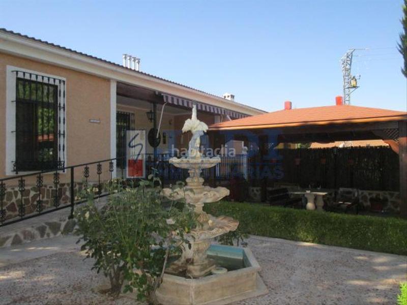 Foto 75880eb8-ccaf-48d8-9d3c-dd77e06af780. Masia amb calefacció aparcament a Almuradiel Foto 75880eb8-ccaf-48d8-9d3c-dd77e06af780. Masia amb calefacció aparcament a Almuradiel