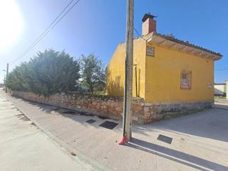 Terreny residencial Eras. Amplio terreno urbano vallado con nave, merendero y pozo cerca d Terreny residencial Eras. Amplio terreno urbano vallado con nave, merendero y pozo cerca d