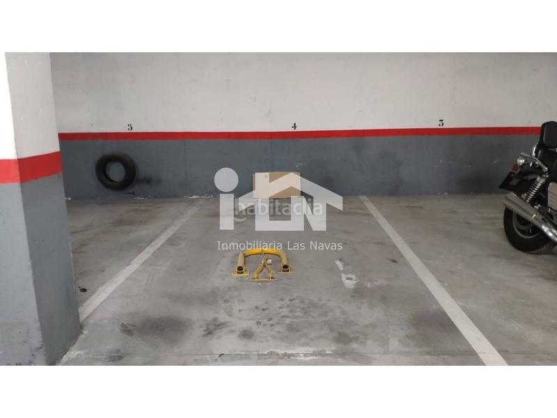Foto 04076b3e-5ff9-419b-8a6e-5624954d1da4. Parking voiture dans Navas del Marqués (Las) Foto 04076b3e-5ff9-419b-8a6e-5624954d1da4. Parking voiture dans Navas del Marqués (Las)
