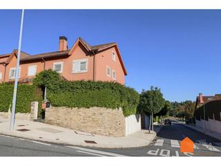 Xalet  Piñeiro de villestro. Chalet pareado en venta en santiago de compostela  zona río sare Xalet  Piñeiro de villestro. Chalet pareado en venta en santiago de compostela  zona río sare