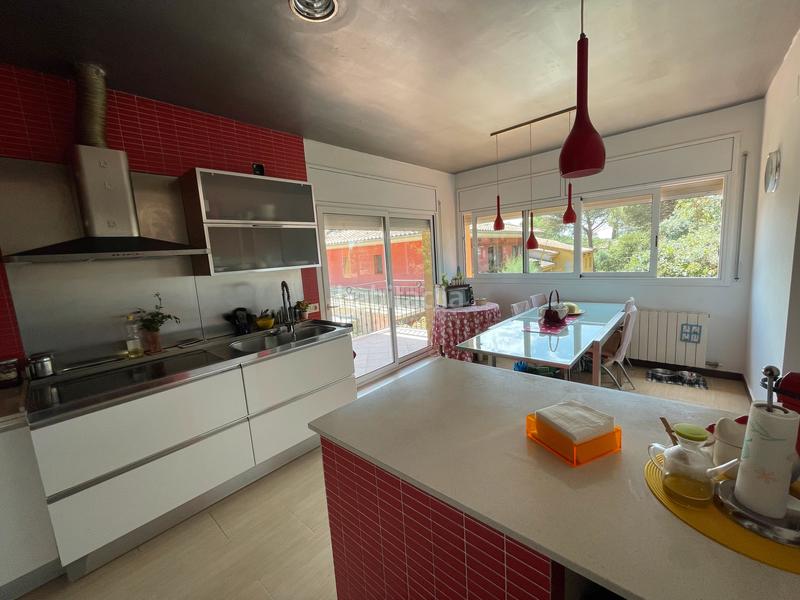 Foto efa68aac-e7fa-4199-8be5-f7ecc9db9721. Casa amb calefacció aparcament a Caldes de Malavella Foto efa68aac-e7fa-4199-8be5-f7ecc9db9721. Casa amb calefacció aparcament a Caldes de Malavella