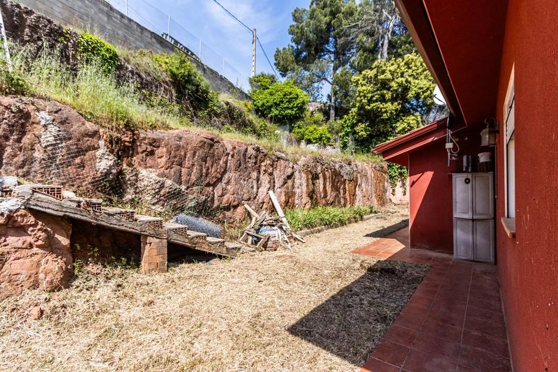 Foto a7c2bf01-c5fe-456d-815f-50a8c402d416. Haus mit heizung parking in Sant Llorenç Savall Foto a7c2bf01-c5fe-456d-815f-50a8c402d416. Haus mit heizung parking in Sant Llorenç Savall