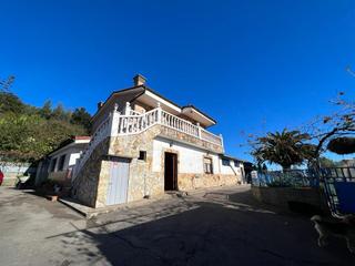 Chalet Barrio monteana urbano Chalet Barrio monteana urbano