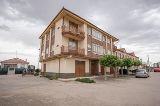Appartement Escuelas. Piso para entrar a vivir con terraza y garaje independiente en e Appartement Escuelas. Piso para entrar a vivir con terraza y garaje independiente en e