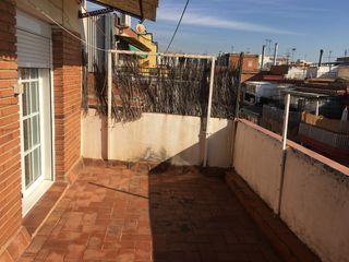 Rent Penthouse Carrer casals. Atico, 3 terrazas. Rent Penthouse Carrer casals. Atico, 3 terrazas.