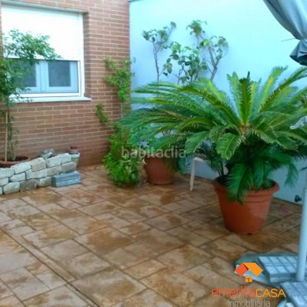 Foto fb578983-d3cb-47ae-a3a1-c4b124b2baed. Xalet amb aparcament a Mirandilla Foto fb578983-d3cb-47ae-a3a1-c4b124b2baed. Xalet amb aparcament a Mirandilla