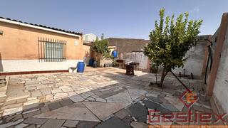 Terreny residencial a Almendralejo. En venta nave legalizada en zona ctra. sevilla  almendralejo Terreny residencial a Almendralejo. En venta nave legalizada en zona ctra. sevilla  almendralejo