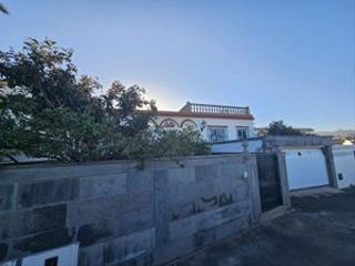 Xalet a Calle grande 29. Casa en zona tranquila con jardín, 2 terrazas una de ellas con v Xalet a Calle grande 29. Casa en zona tranquila con jardín, 2 terrazas una de ellas con v