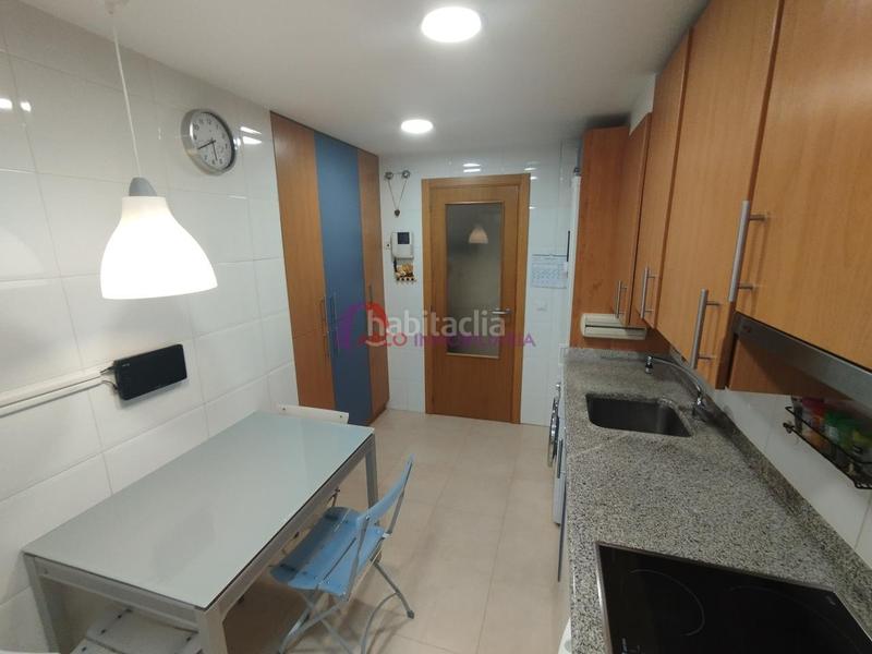 Foto 3d67f3ed-2f0d-4c41-bb4f-b02c6afb7952. Location appartement avec chauffage parking dans Universidad - Las Huelgas Burgos Foto 3d67f3ed-2f0d-4c41-bb4f-b02c6afb7952. Location appartement avec chauffage parking dans Universidad - Las Huelgas Burgos