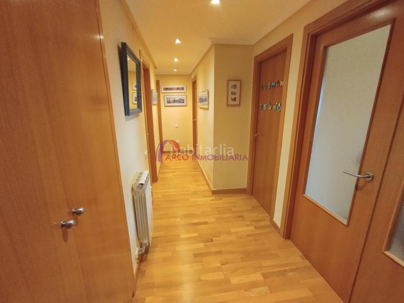 Foto a5e51968-974c-4cf8-91e7-2ca085eac0f6. Rent flat with heating parking in Universidad - Las Huelgas Burgos Foto a5e51968-974c-4cf8-91e7-2ca085eac0f6. Rent flat with heating parking in Universidad - Las Huelgas Burgos