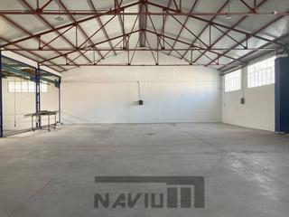 Bâtiment à usage industriel à Sudeste Industrial. Navium alquila nave tipo c, completamente reformada con gran pat Bâtiment à usage industriel à Sudeste Industrial. Navium alquila nave tipo c, completamente reformada con gran pat