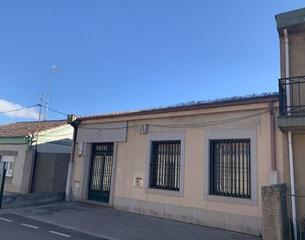 Alquiler Local Comercial en Topas. Urbis te ofrece un local en alquiler en topas, salamanca. Alquiler Local Comercial en Topas. Urbis te ofrece un local en alquiler en topas, salamanca.