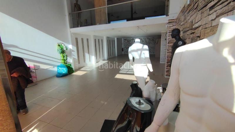 Foto c0a4bec6-9f13-47a8-85b0-3daeefbf2b64. Alquiler local comercial  en la entrada principal en Santander Foto c0a4bec6-9f13-47a8-85b0-3daeefbf2b64. Alquiler local comercial  en la entrada principal en Santander
