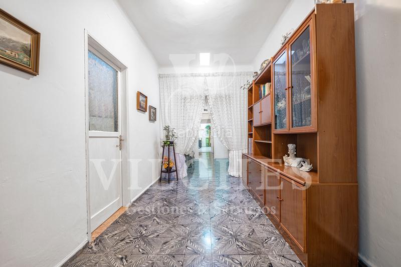 Foto b2fb1291-91bc-4b2a-89ad-3afafa83f734. Casa en Las Mesas - El Toscón Palmas de Gran Canaria (Las) Foto b2fb1291-91bc-4b2a-89ad-3afafa83f734. Casa en Las Mesas - El Toscón Palmas de Gran Canaria (Las)