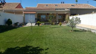 Casa Calle moncayo. Bonito adosado en lucena de jalón Casa Calle moncayo. Bonito adosado en lucena de jalón