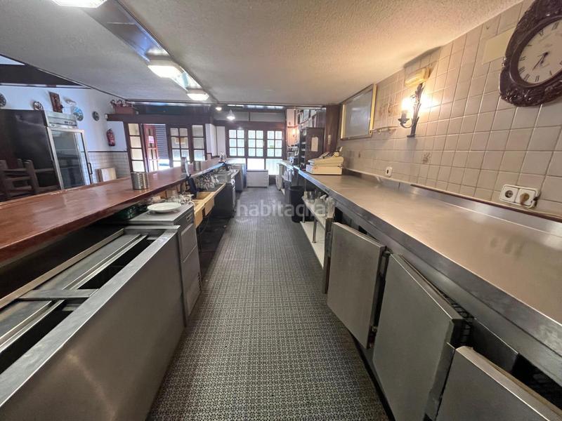 Foto bdaed0c1-7f86-4b33-99e6-46618216f635. Local comercial a calle calle de santander 1 a Colindres Foto bdaed0c1-7f86-4b33-99e6-46618216f635. Local comercial a calle calle de santander 1 a Colindres