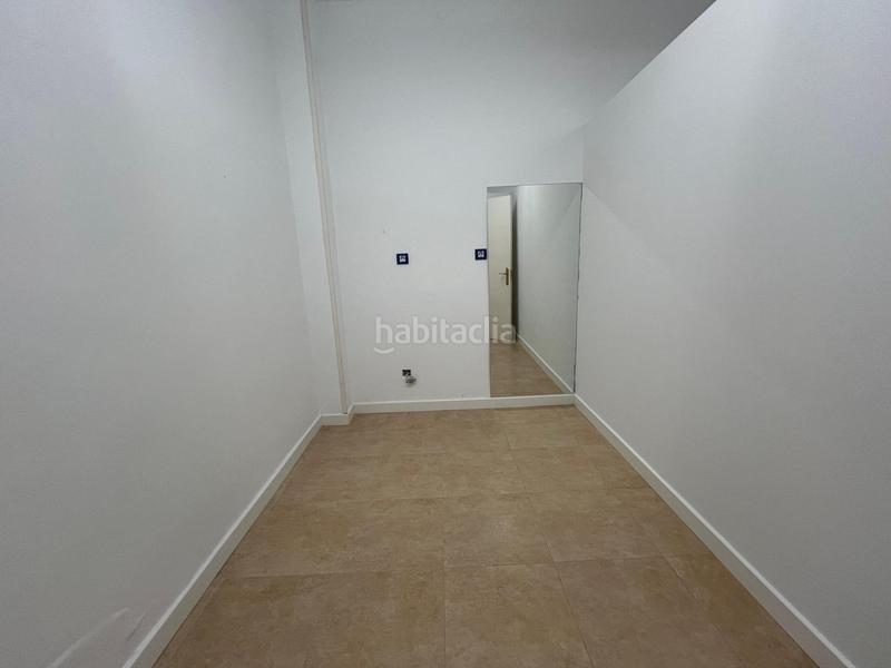 Foto 991c70df-b153-4db1-9fa3-8bc0c83d0eb7. Local comercial a calle del pintor rosales 5 a Colindres Foto 991c70df-b153-4db1-9fa3-8bc0c83d0eb7. Local comercial a calle del pintor rosales 5 a Colindres