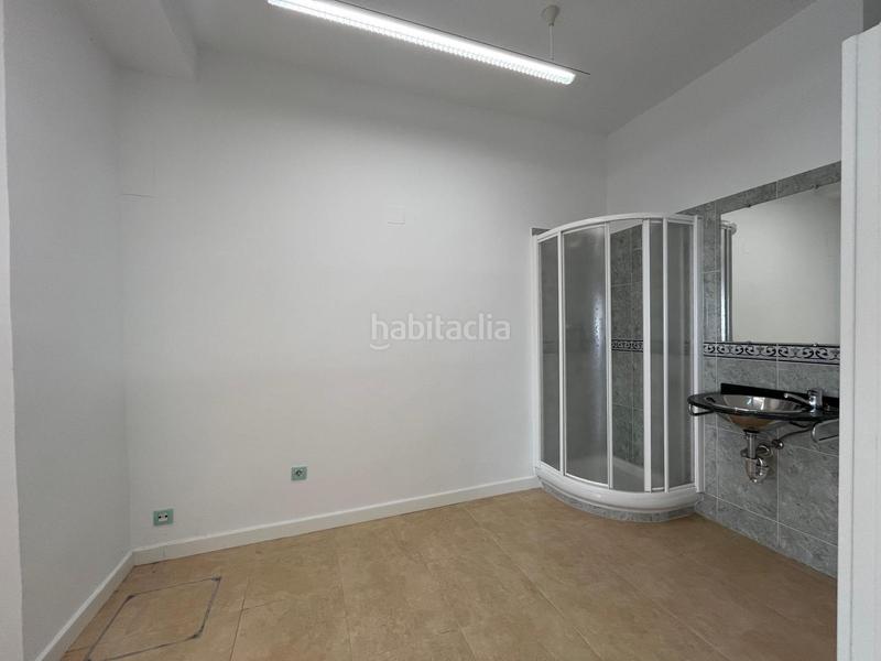 Foto cd40953f-1b53-440b-8f73-af122cf23aec. Local comercial a calle del pintor rosales 5 a Colindres Foto cd40953f-1b53-440b-8f73-af122cf23aec. Local comercial a calle del pintor rosales 5 a Colindres